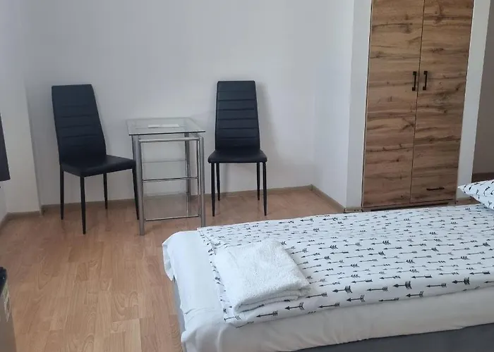 Nevada Проживання в сім'ї *