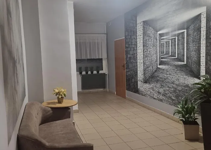 Проживання в сім'ї Nevada *