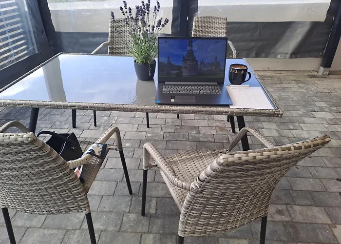 Nevada Проживання в сім'ї